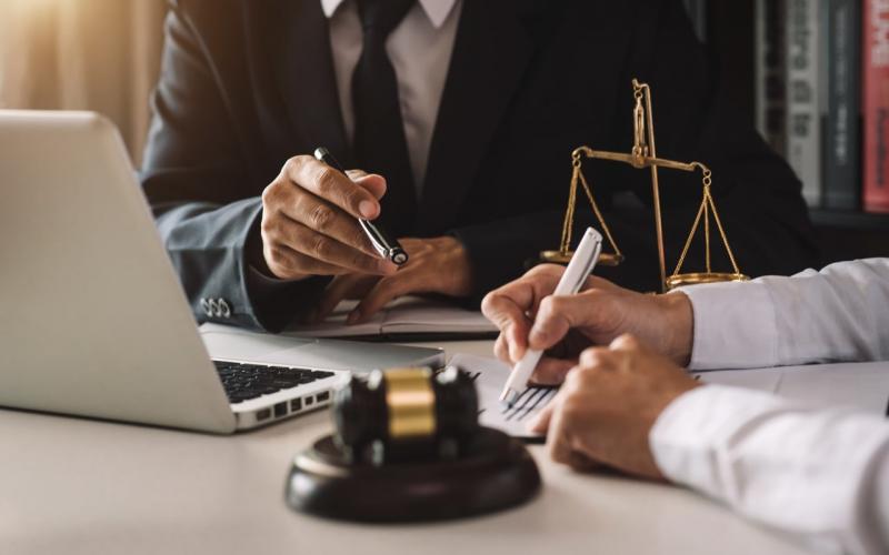 Juriste et businessman